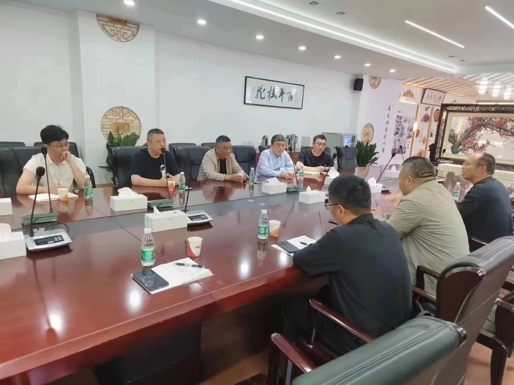 徐州佳合農(nóng)牧集團謝殿峰董事長一行親臨桂花鴨集團考察